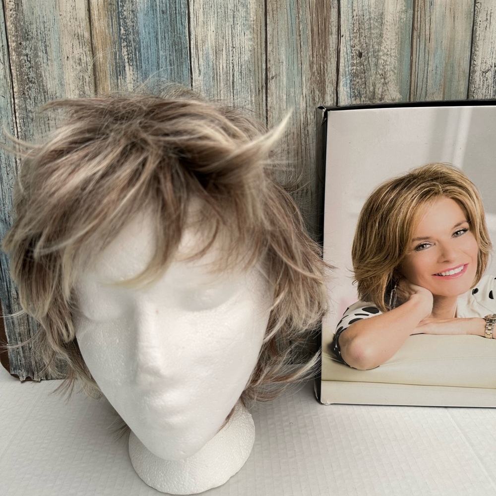 Toni Brattin Hair Wig Blonde Timeless